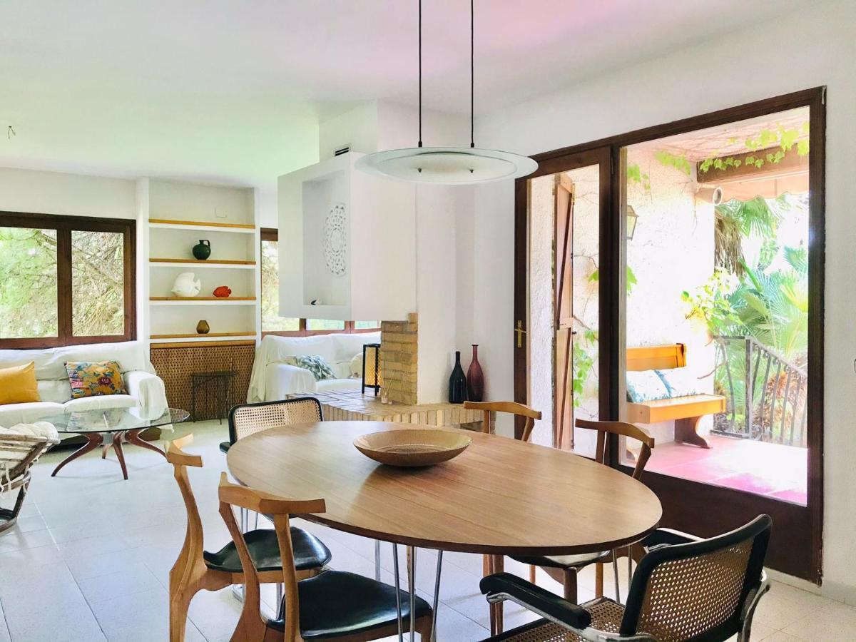 Casa mediterránea con gran jardín y piscina a 500 m de la playa Roda de Berà  Exterior foto